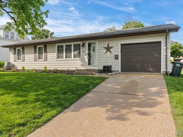 614 S Rapp Avenue , Columbia, IL 62236