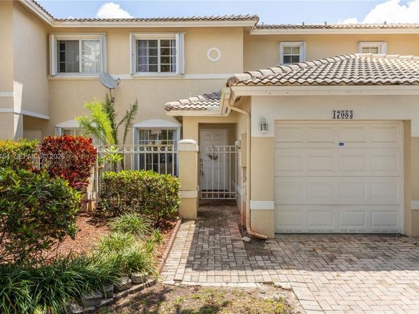 17083 NW 23rd St , Pembroke Pines, FL 33028