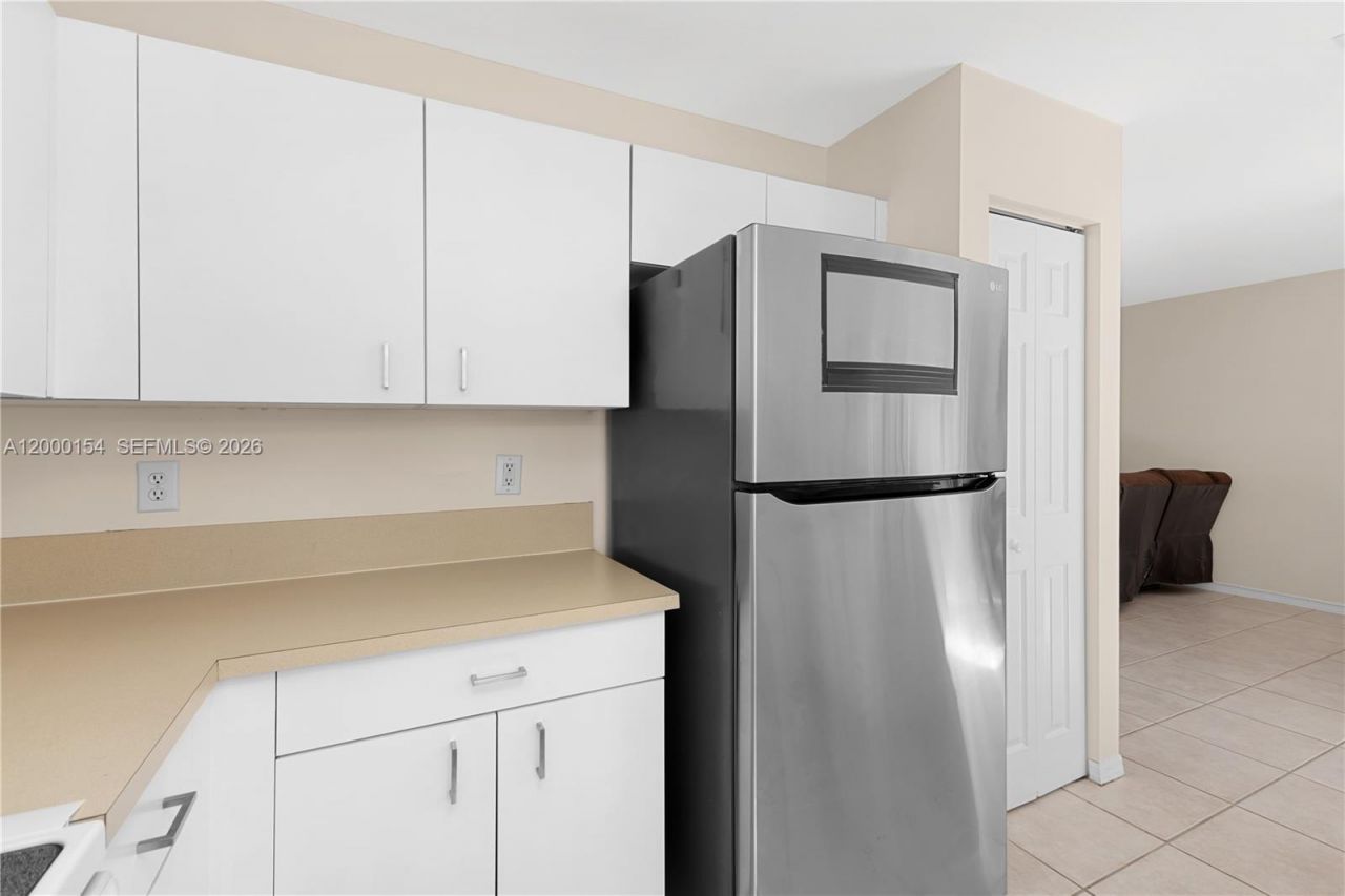 17083 NW 23rd St, Pembroke Pines, FL 33028 Photo