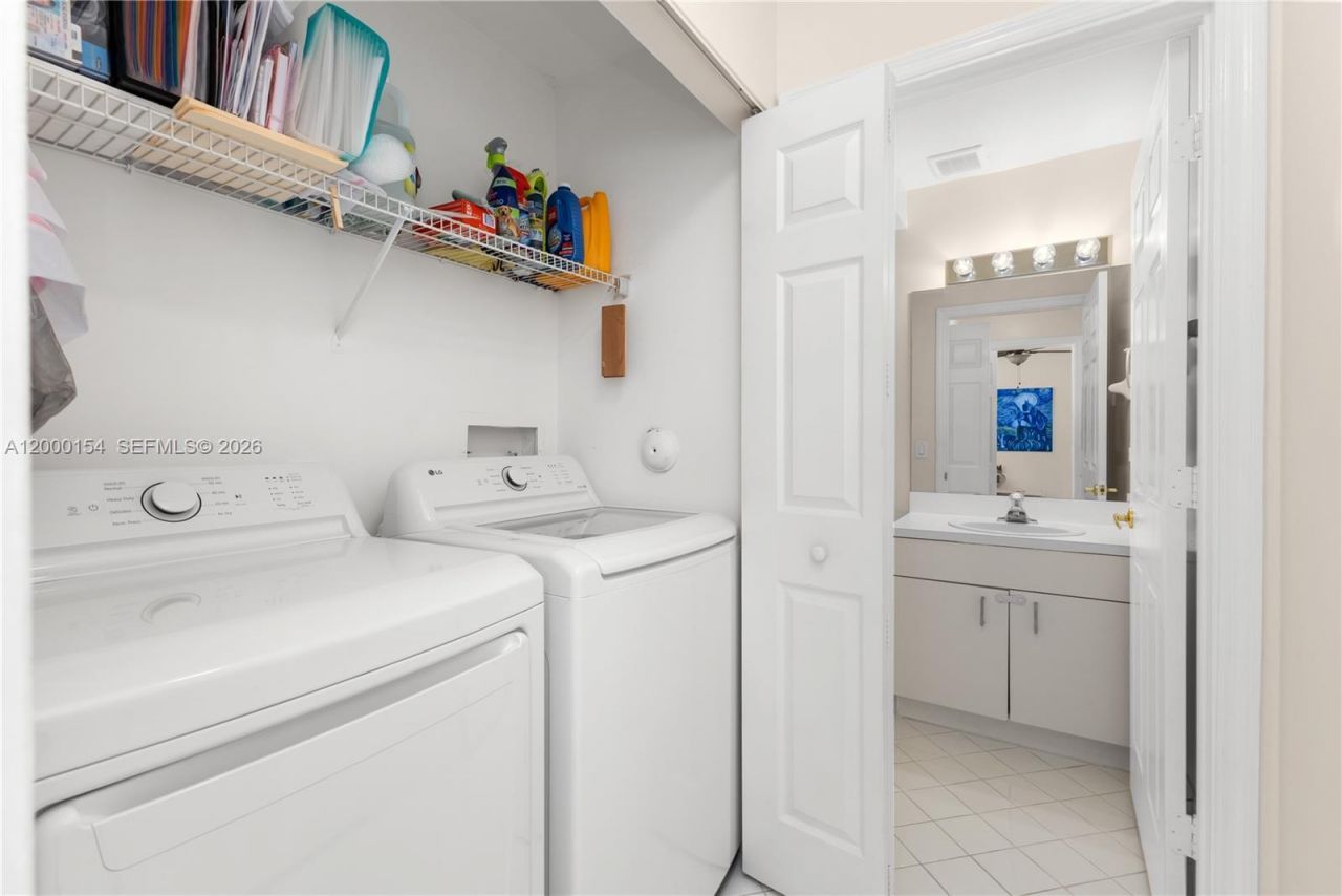 17083 NW 23rd St, Pembroke Pines, FL 33028 Photo