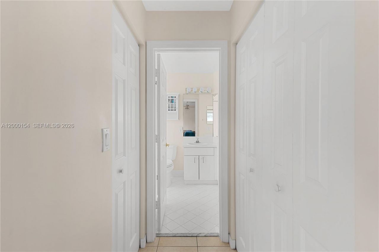 17083 NW 23rd St, Pembroke Pines, FL 33028 Photo