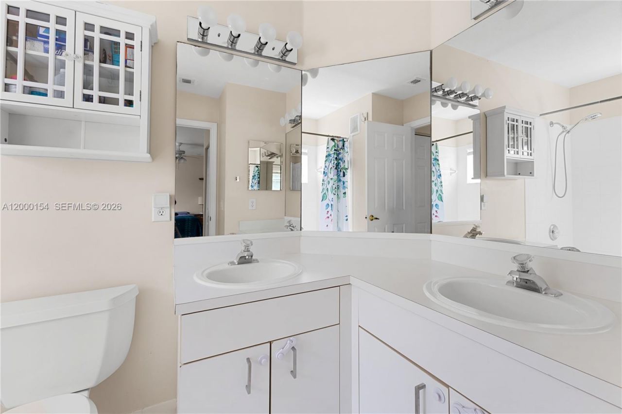 17083 NW 23rd St, Pembroke Pines, FL 33028 Photo