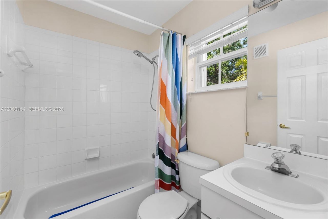 17083 NW 23rd St, Pembroke Pines, FL 33028 Photo