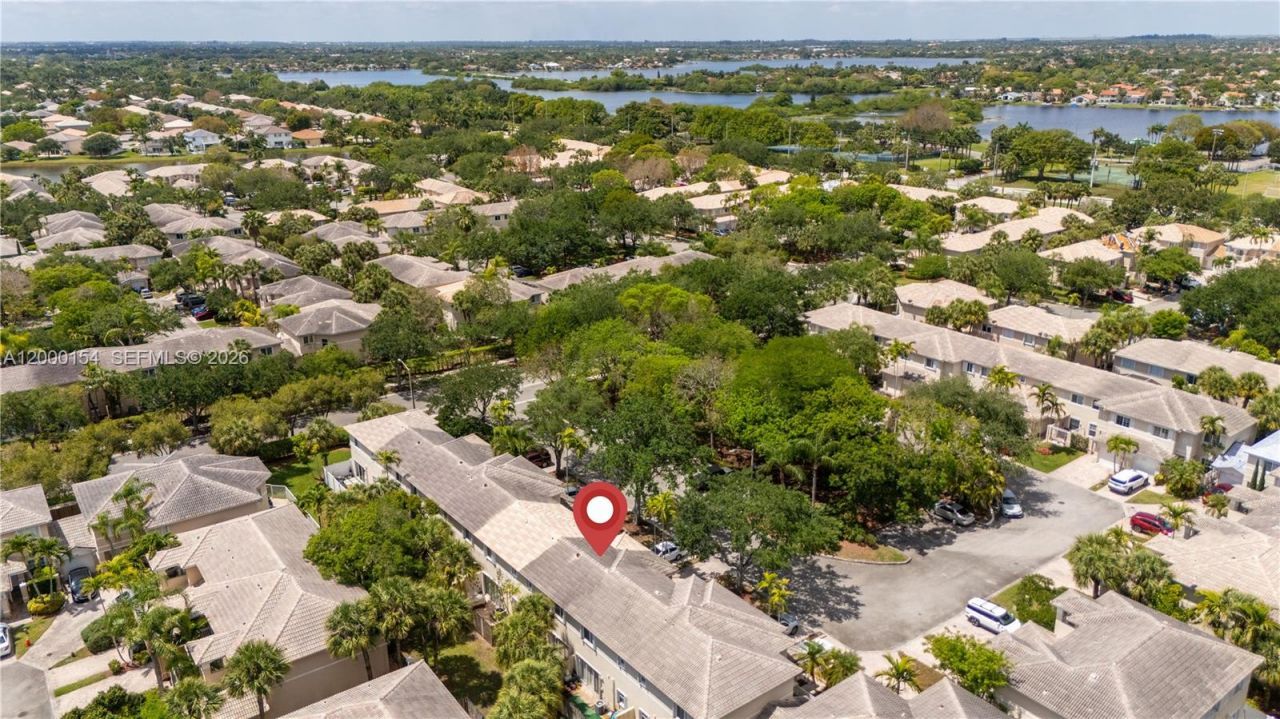 17083 NW 23rd St, Pembroke Pines, FL 33028 Photo