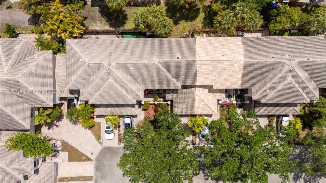 17083 NW 23rd St, Pembroke Pines, FL 33028 Photo