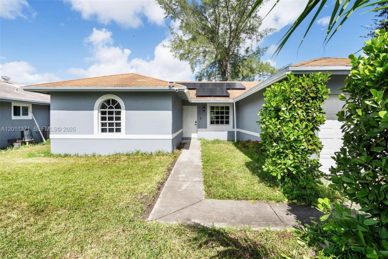 1020 SW 8th St , Hallandale Beach, FL 33009 Photo