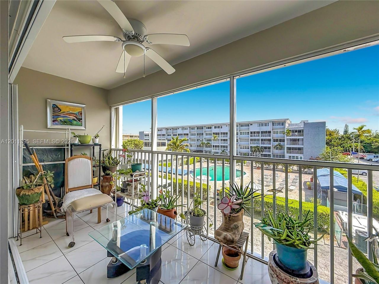 330 SE 2nd St , Unit 305E, Hallandale Beach, FL 33009 Photo
