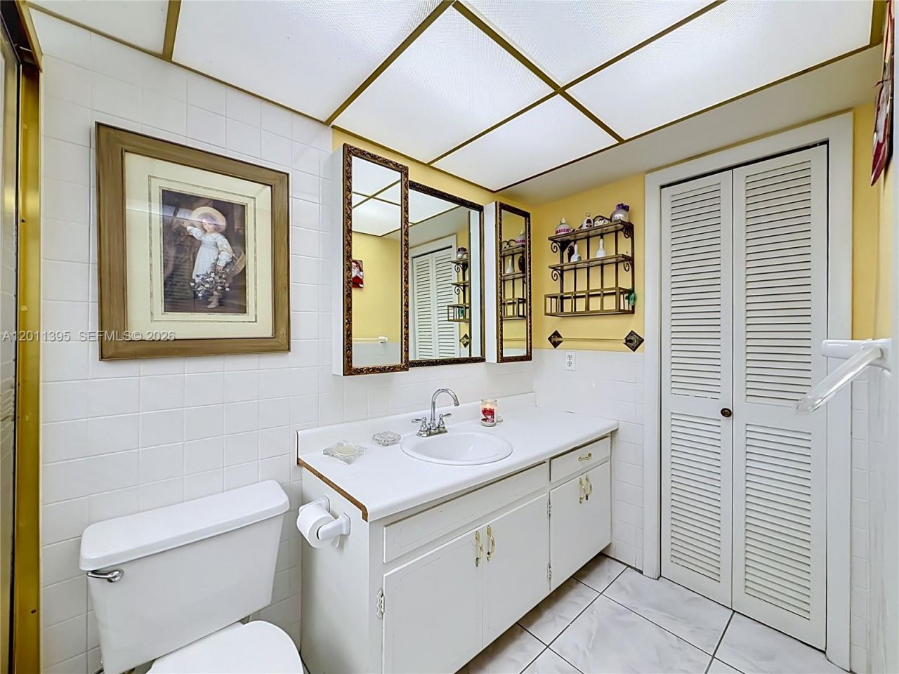 330 SE 2nd St , Unit 305E, Hallandale Beach, FL 33009 Photo