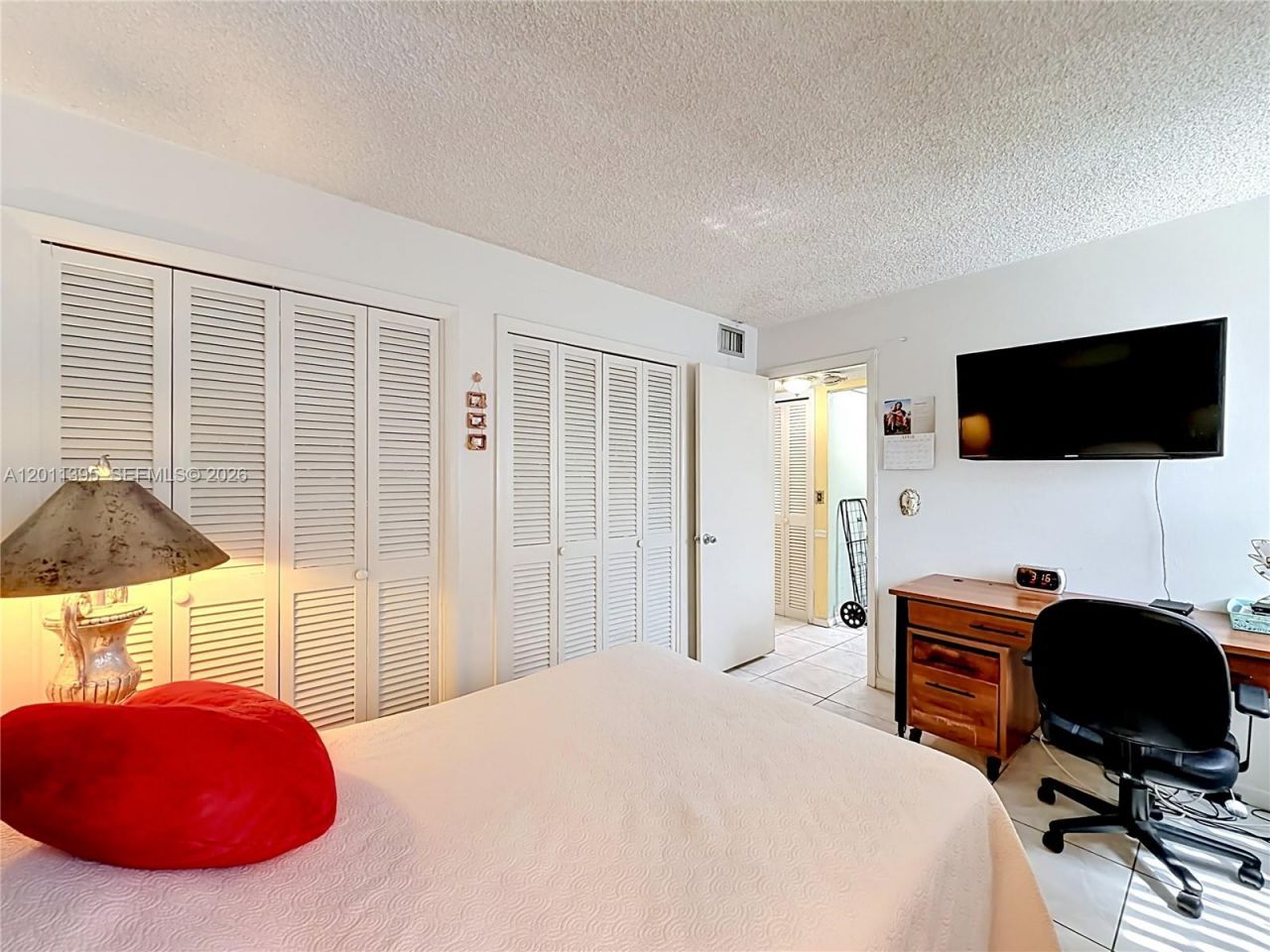 330 SE 2nd St , Unit 305E, Hallandale Beach, FL 33009 Photo