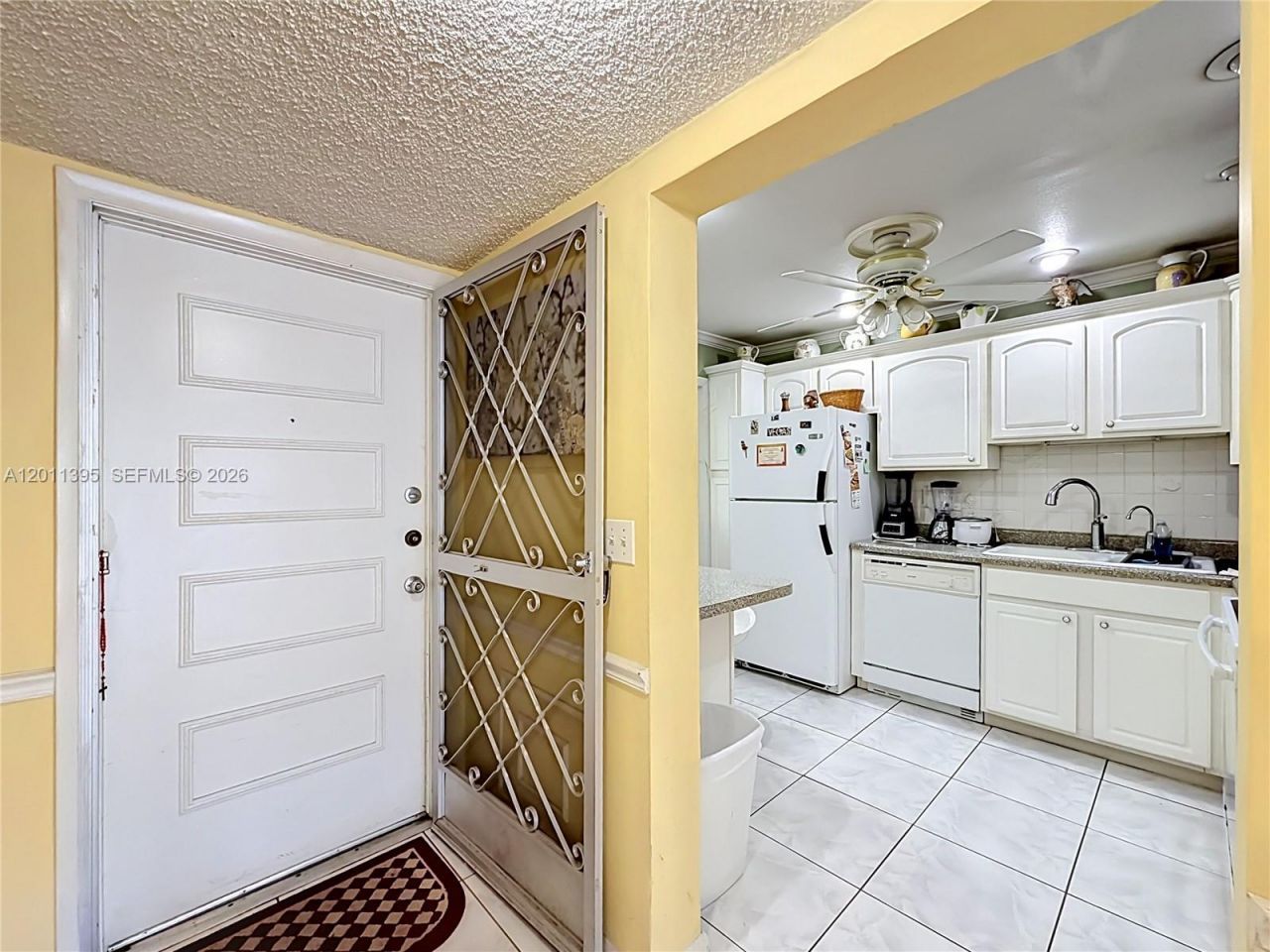 330 SE 2nd St , Unit 305E, Hallandale Beach, FL 33009 Photo