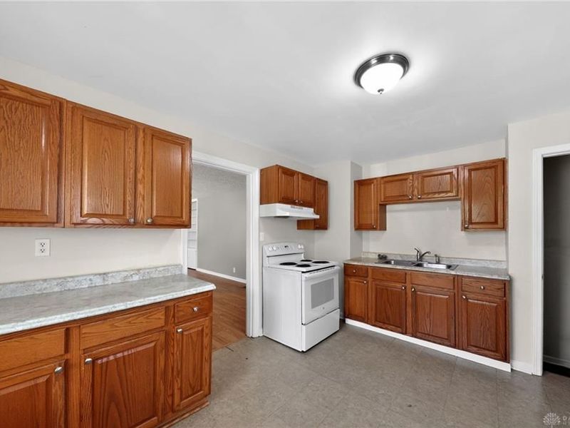 4510 Saint James Avenue, Dayton, OH 45406 Photo 3