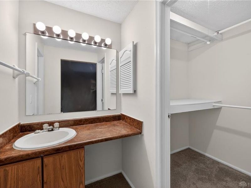 2278 Cross Village Drive, Miami Township, OH 45342 Photo 26