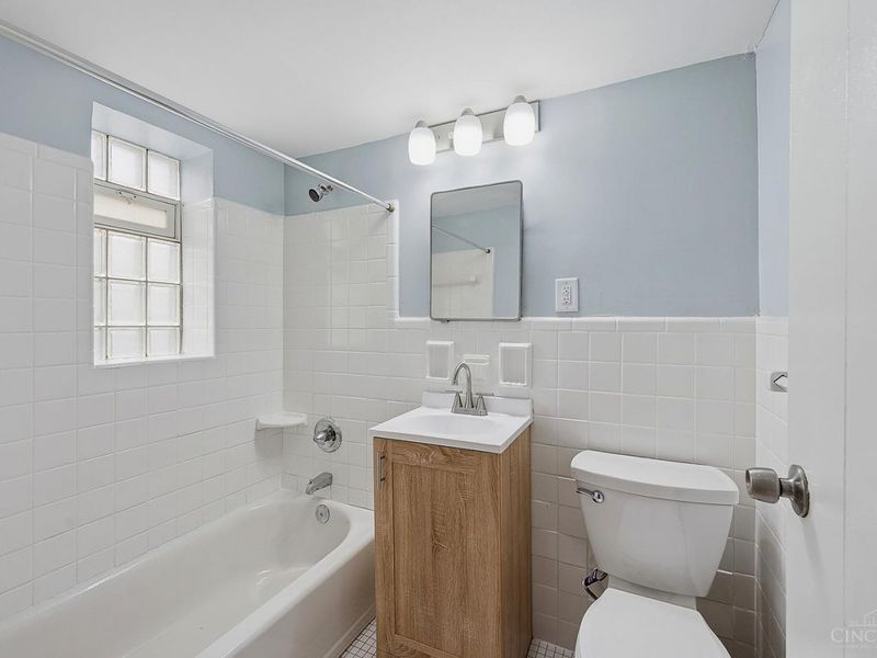 6469 Montgomery Road, Cincinnati, OH 45213 Photo 6