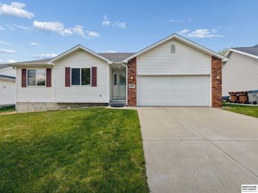 7031 N 16th Street , Lincoln, NE 68521