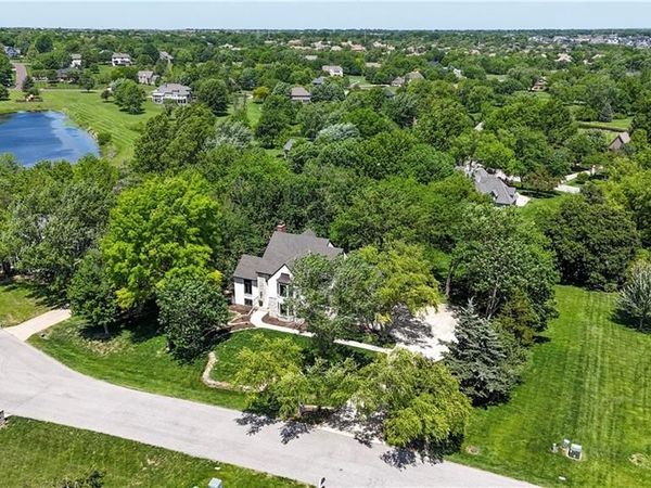 10404 W 150th Terrace, Overland Park, KS 66221