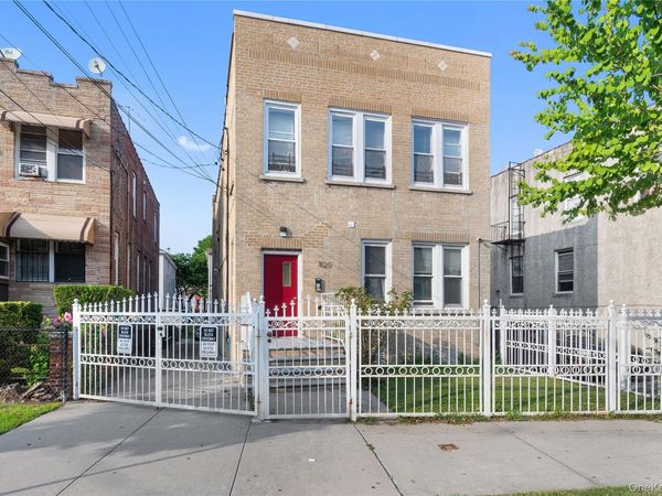 1129 221st , Bronx, NY 10469