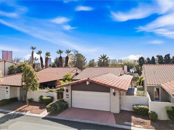 3009 Plaza De Rosa , Las Vegas, NV 89102