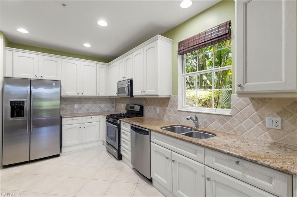 9066 Cascada Way, Unit 101, Naples, FL 34114 Photo