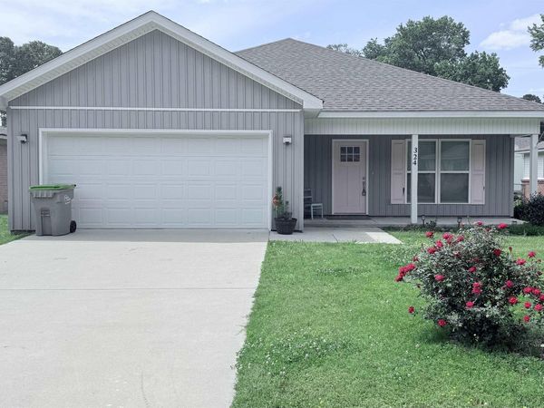 324 Troutt Avenue , Benton, AR 72019