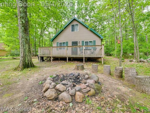 517 Monroe Boulevard, Gerrish Twp, MI 48653