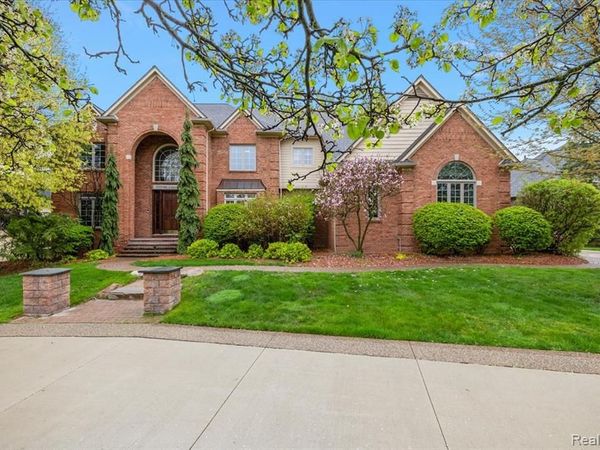 3725 Mountain Laurel Court, Oakland Twp, MI 48363