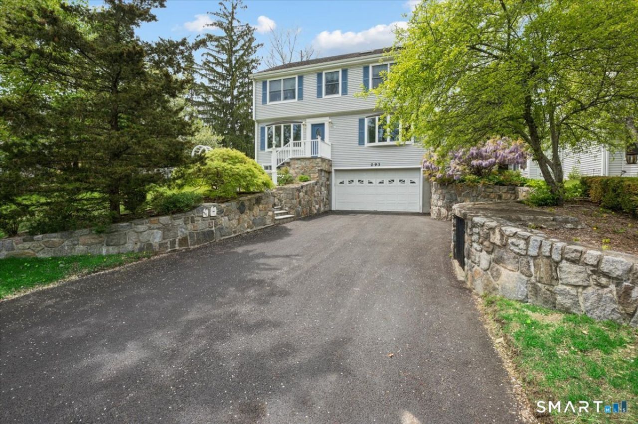 293 Bouton West, Stamford, CT 06907 Main Photo