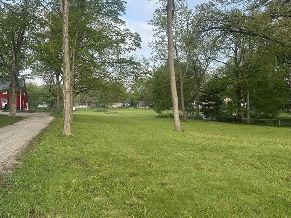 806 S MAIN Street, Eureka, IL 61530
