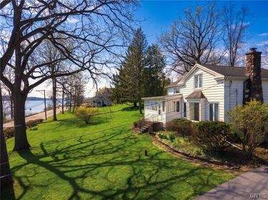 5199 W Lake Road, Auburn, NY 13021