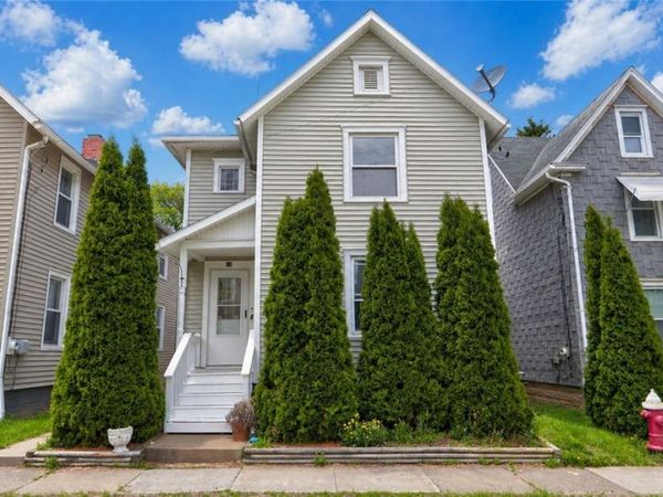 12 Worthington Avenue , Geneva, NY 14456