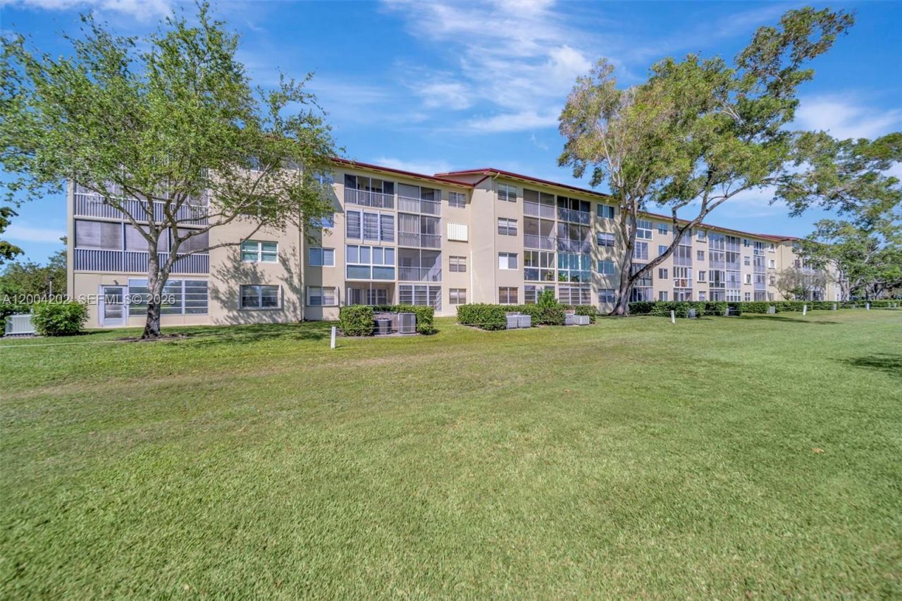 701 SW 128th Ave , Unit 207F, Pembroke Pines, FL 33027 Photo