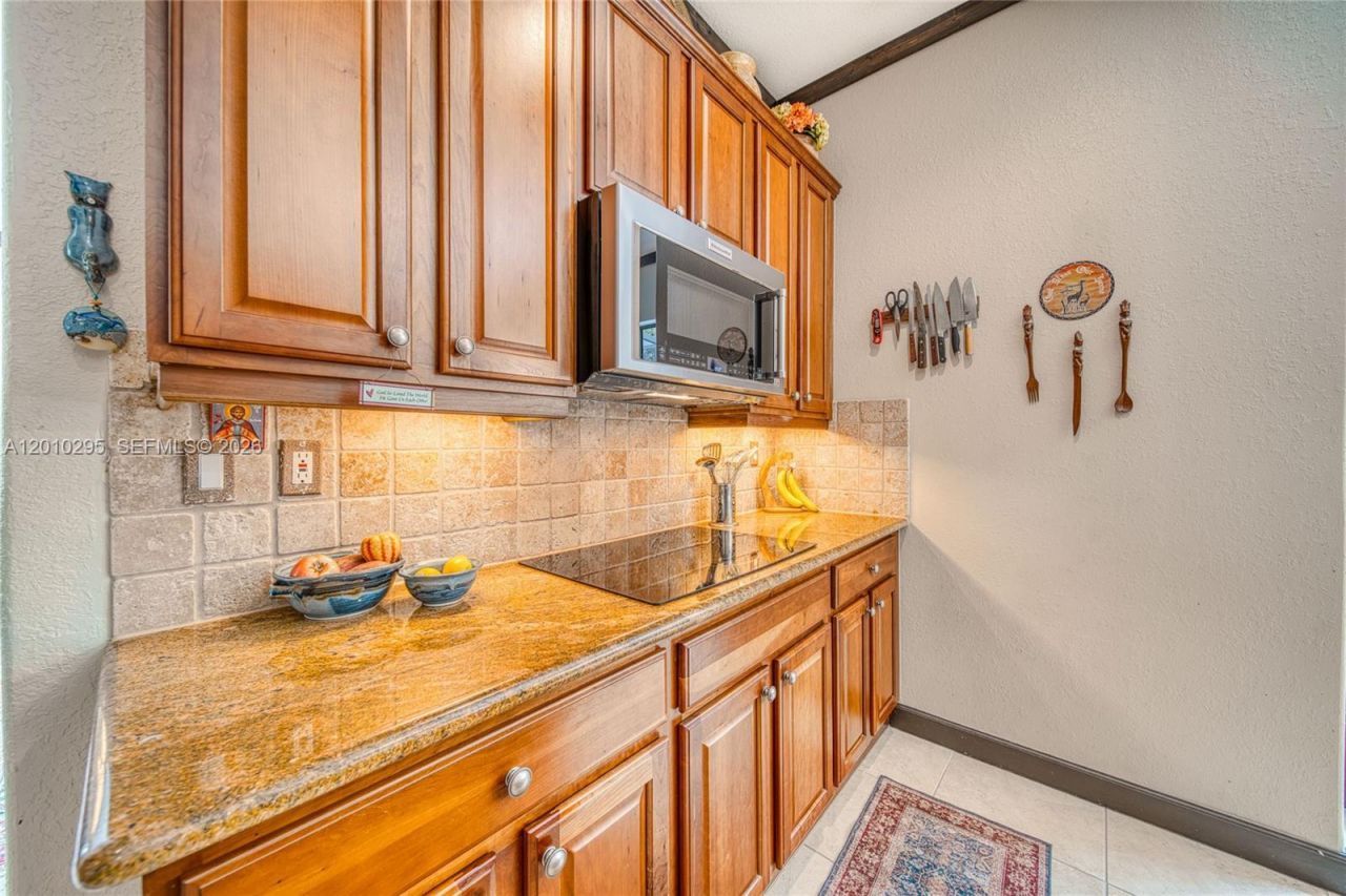 7601 SW 187th St, Cutler Bay, FL 33157 Photo