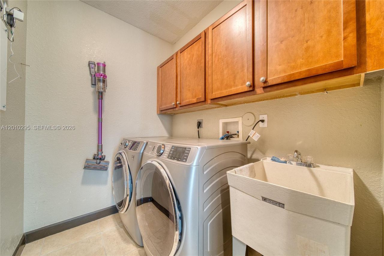 7601 SW 187th St, Cutler Bay, FL 33157 Photo