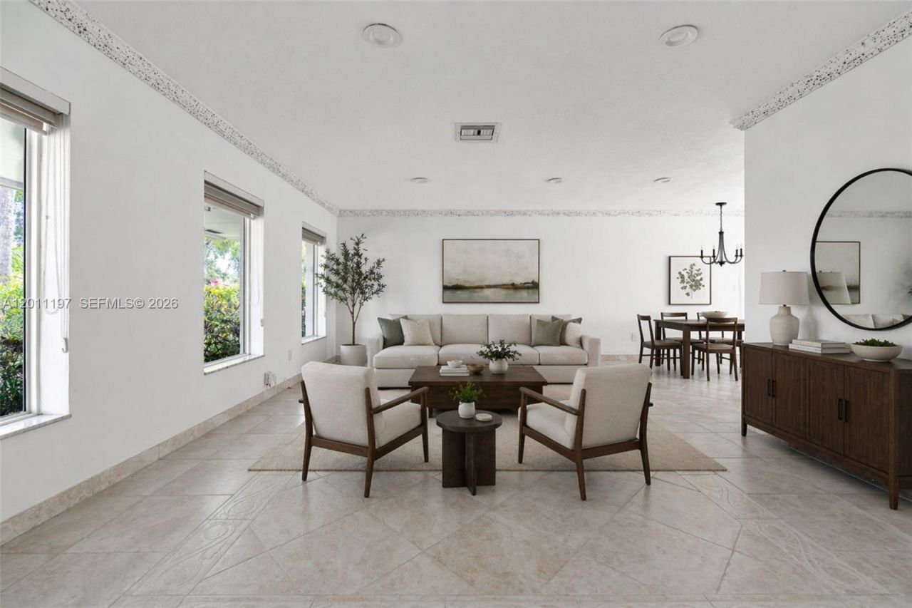 7410 Loch Ness Dr , Miami Lakes, FL 33014 Photo