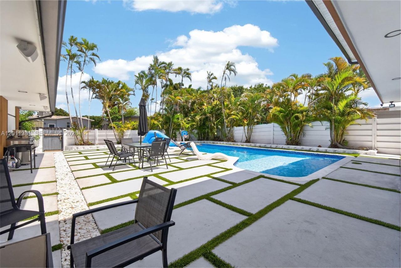 2131 N 53rd Ave, Hollywood, FL 33021 Photo
