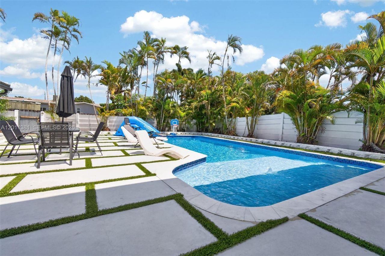 2131 N 53rd Ave, Hollywood, FL 33021 Photo