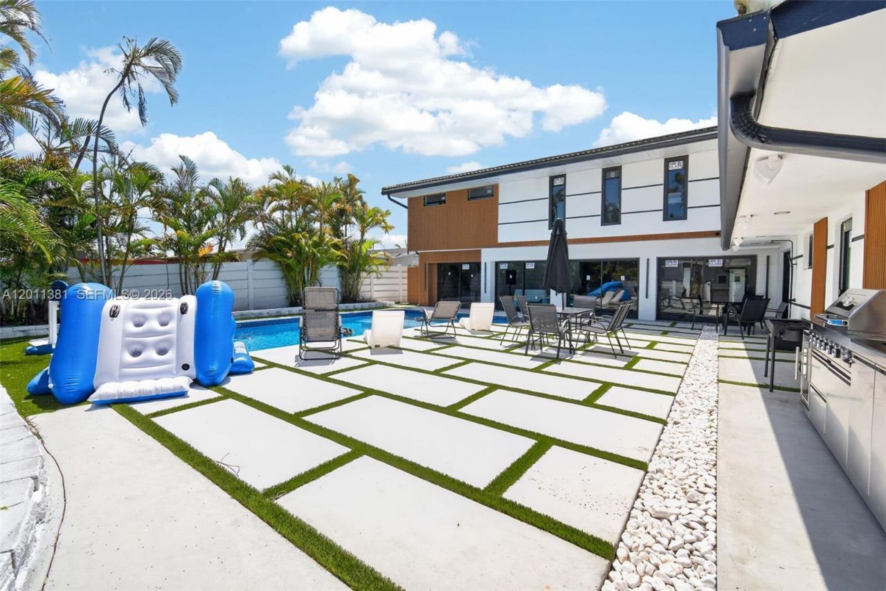 2131 N 53rd Ave, Hollywood, FL 33021 Photo