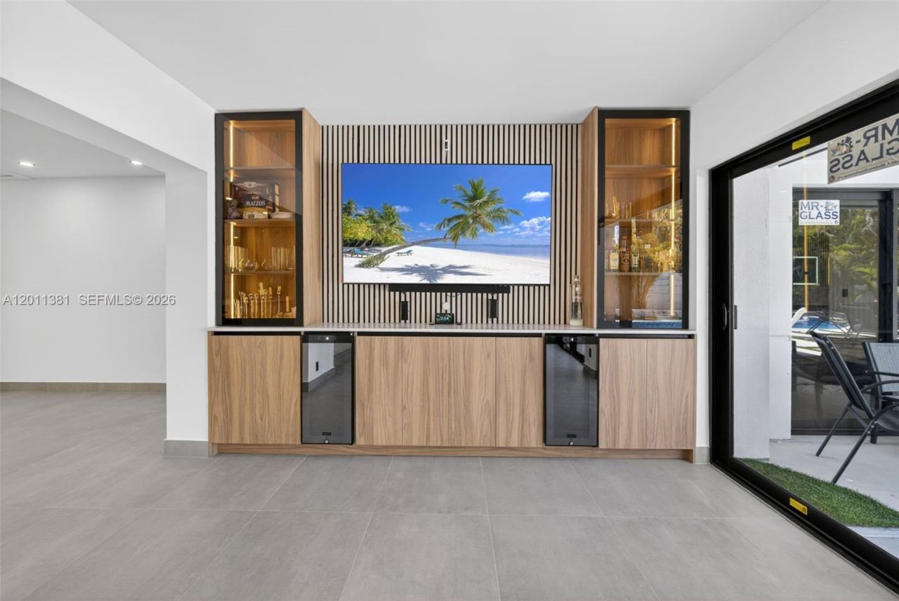 2131 N 53rd Ave, Hollywood, FL 33021 Photo