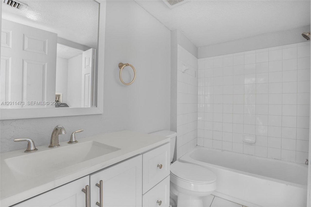 15410 SW 284th St , Unit 8208, Homestead, FL 33033 Photo