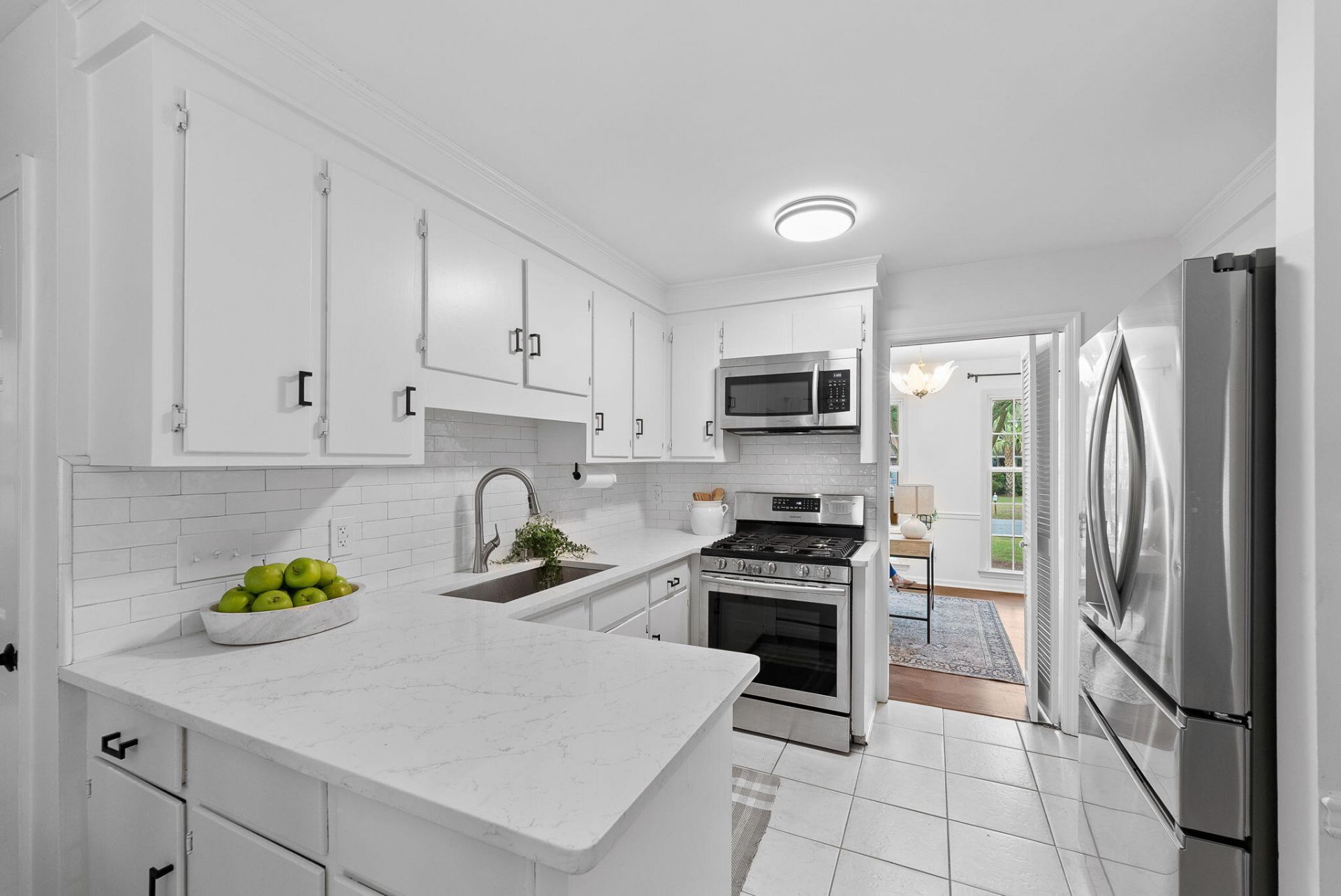 9 Windsor Drive Photo 16