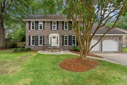 9 Windsor Drive photo 4