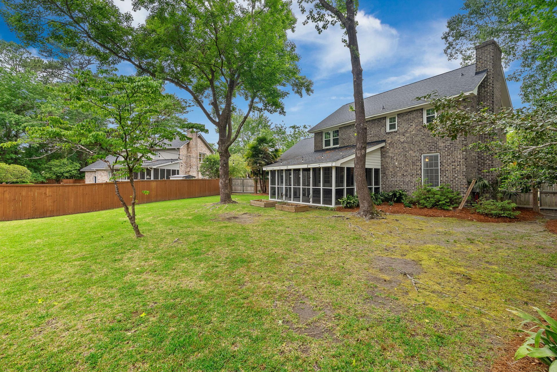 9 Windsor Drive Photo 38