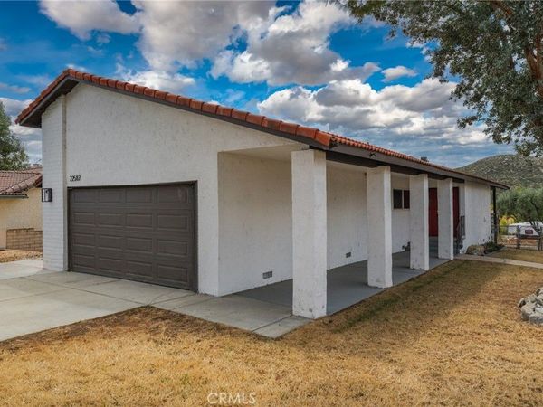 22587 Canyon Lake S, Canyon Lake, CA 92587