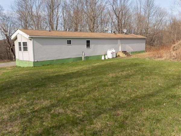 831 McCarthy Road, Williamstown, VT 05679