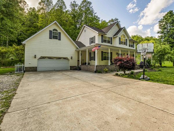 753 Little Cabell Creek Road, Ona, WV 25545