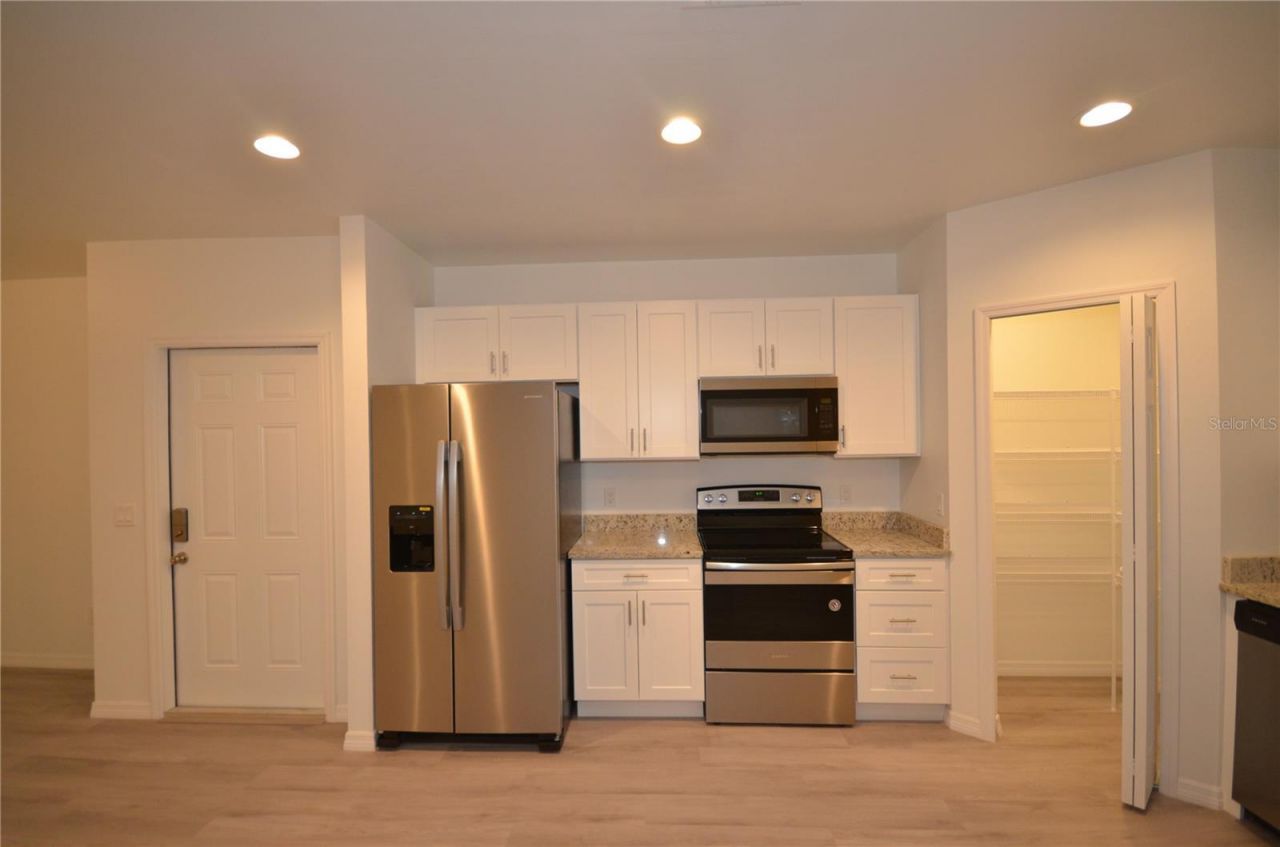 2197 Davis Court , Fort Myers, FL 33916 Photo
