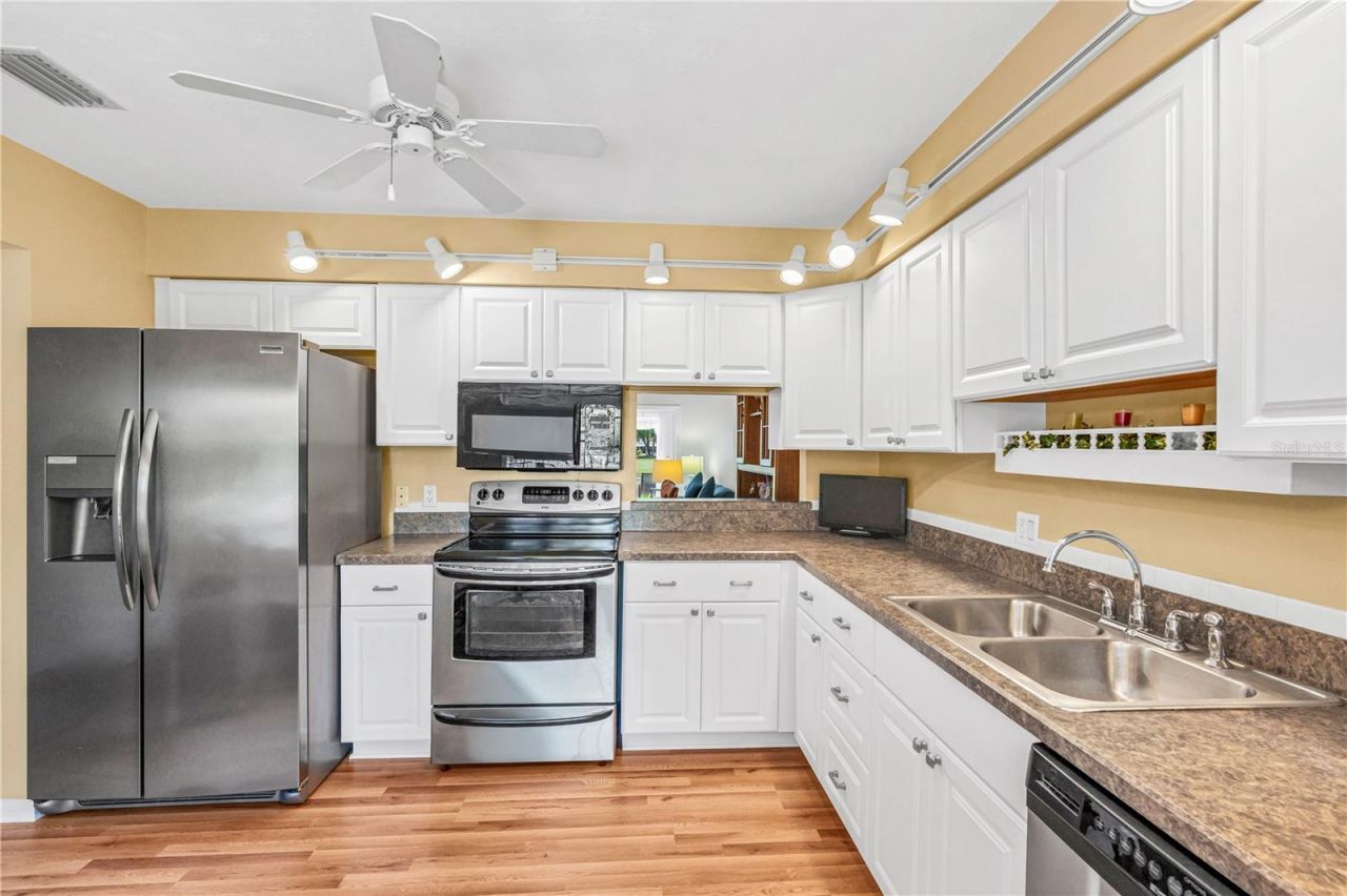 35 Lake Fairgreen Circle, New Smyrna Beach, FL 32168 Photo