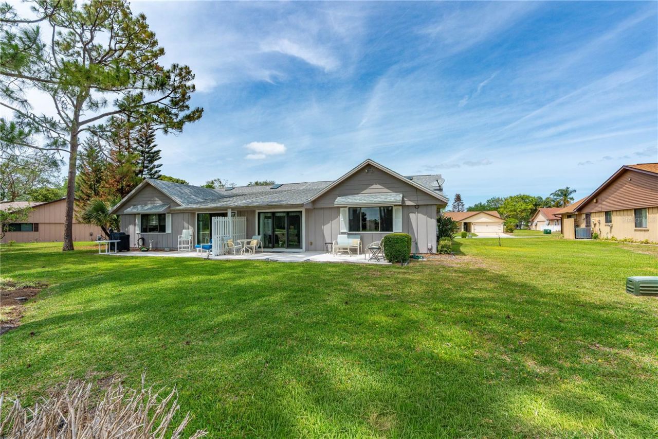 35 Lake Fairgreen Circle, New Smyrna Beach, FL 32168 Photo