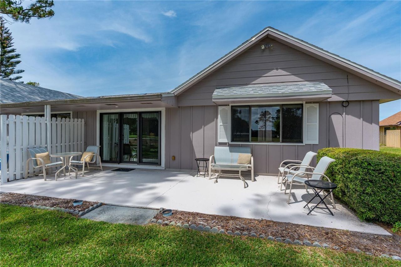 35 Lake Fairgreen Circle, New Smyrna Beach, FL 32168 Photo