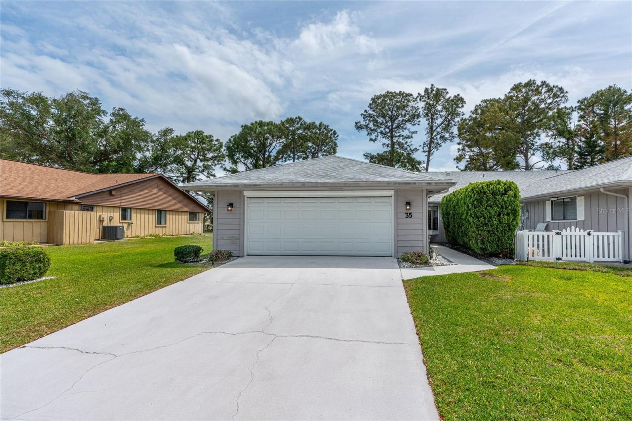 35 Lake Fairgreen Circle, New Smyrna Beach, FL 32168 Photo