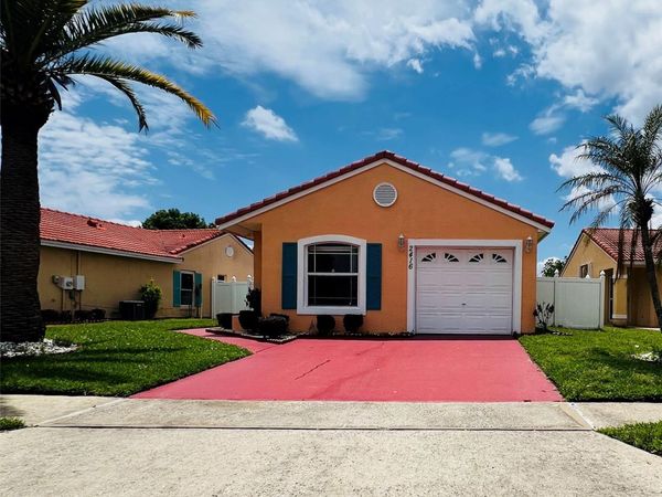 2416 CONDADO COURT , KISSIMMEE, FL 34743